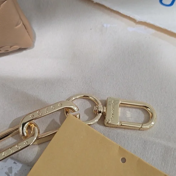 CAMEL Monogram Coussin - Picture 3 of 11